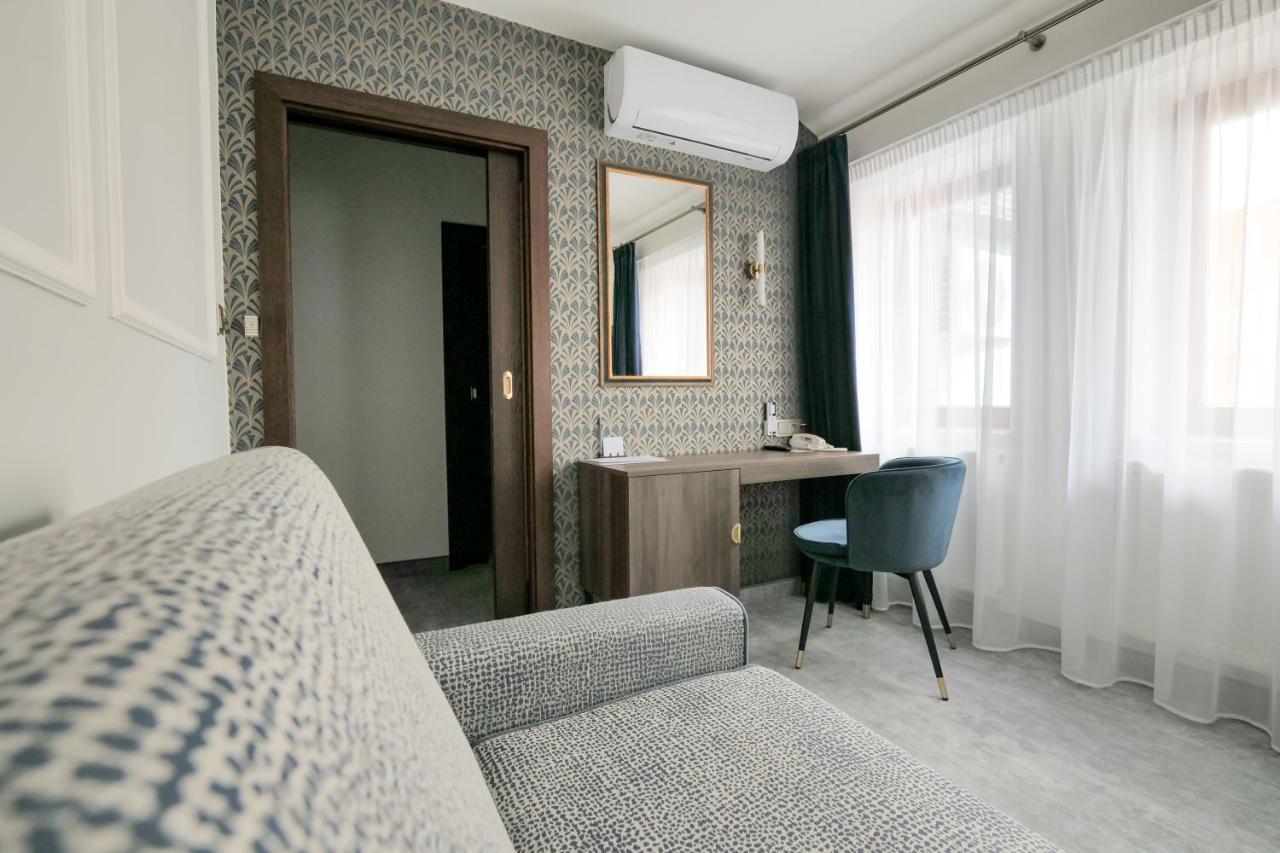 Hotel Zlata Hvezda Litomyšl Exteriör bild
