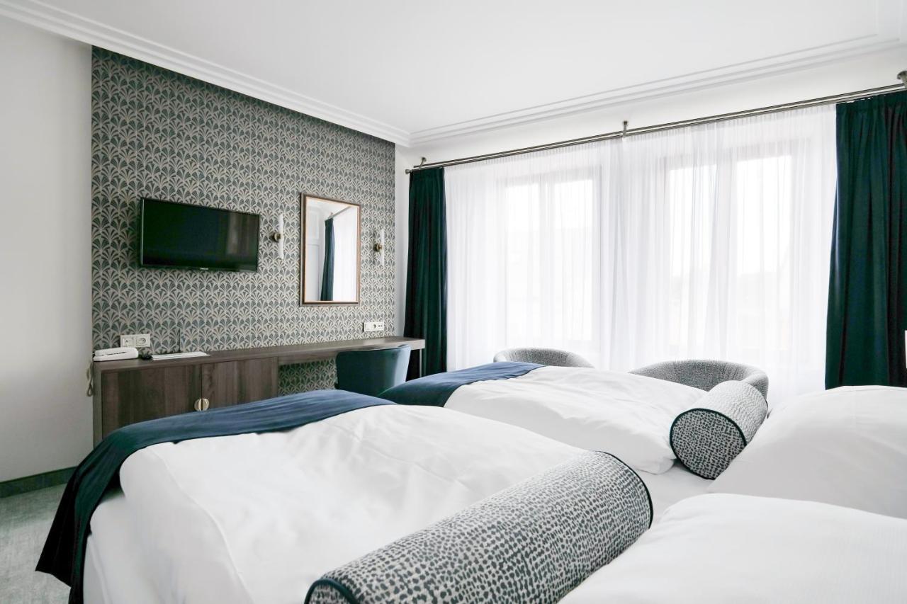 Hotel Zlata Hvezda Litomyšl Exteriör bild