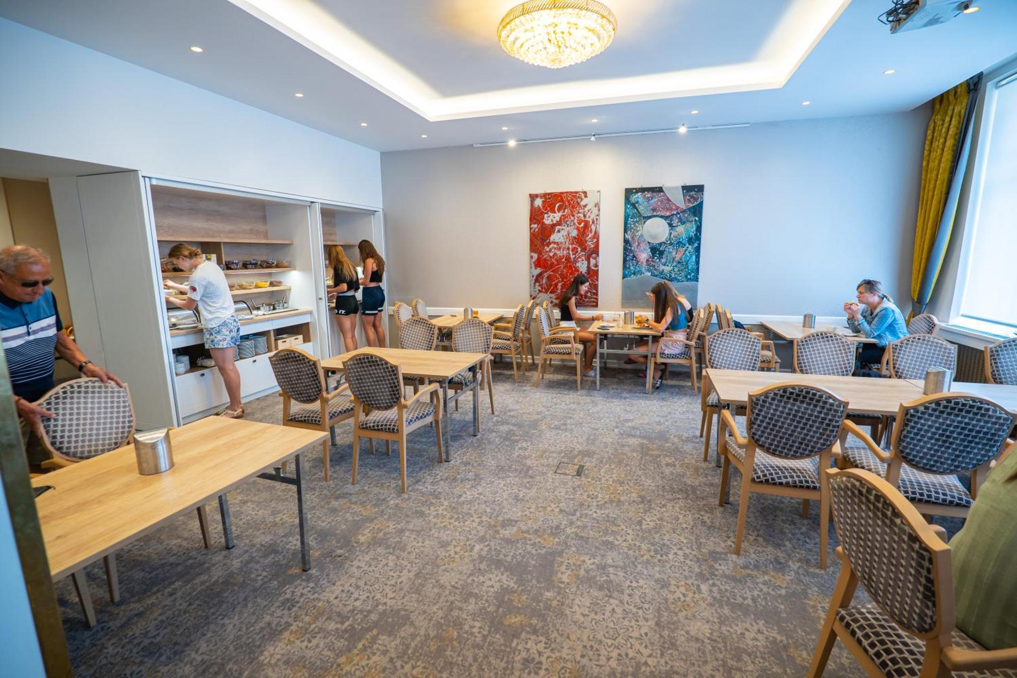 Hotel Zlata Hvezda Litomyšl Exteriör bild